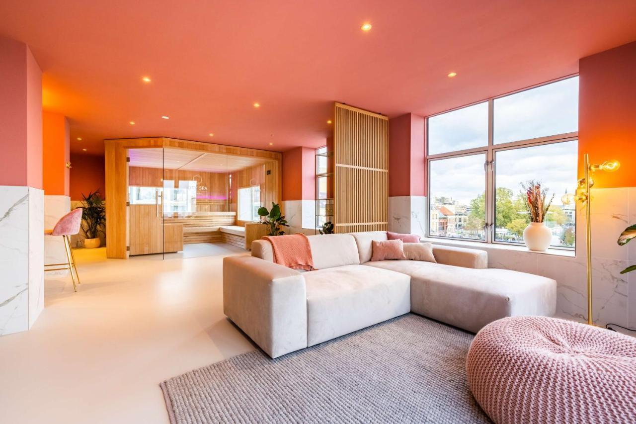 เบสต์ เวสเทิร์น พลัส โฮเต็ล ฮาร์เฮาส์ Hotel อาร์นเฮม ภายนอก รูปภาพ Interior of a penthouse apartment